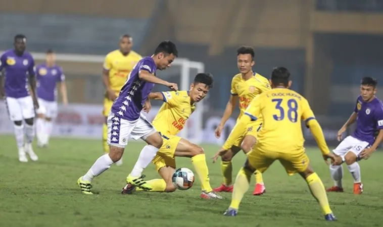 quy định về trang phục bóng đá