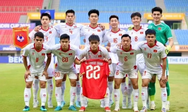 số lượng cầu thủ bóng đá
