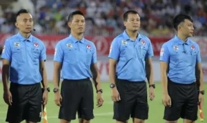 trợ lý trọng tài bóng đá